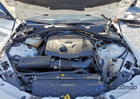 2019 Alfa Romeo Giulia z USA, uszkodzony, nr VIN ZARFAMAN4K7600335